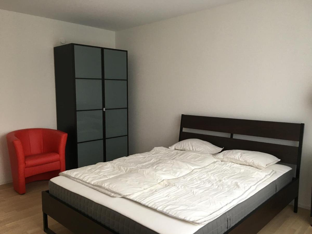 Close To Zuerich Centre And Airport 클로텐 객실 사진
